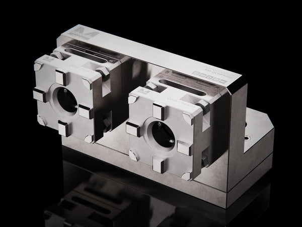 MaxxMacro (System 3R) 54 Dual QuickChuck Chuck with Horizontal RSM Mounting Plate 1